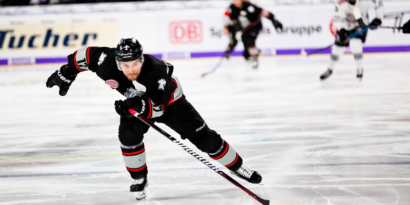 3 Essential mobility tips for hockey players on the ice